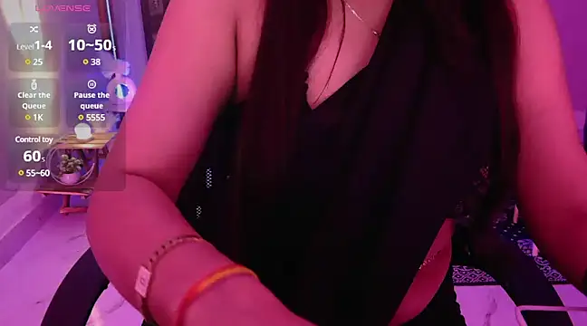 Snapshot of Mitikaa chatting on 02.27.25 Mitikaa online show from 02.27.25