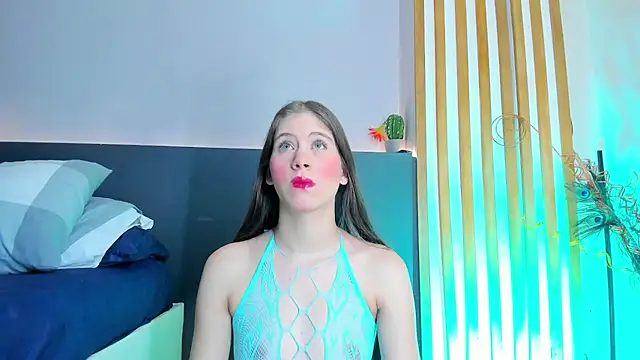 sara  jones gh online show from 09.15.25