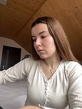 mewKate online show from 03.15.25