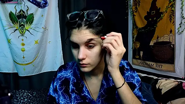 Hyeon Jin online show from 01.17.25