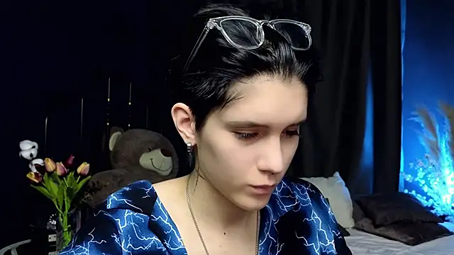 Hyeon Jin online show from 03.16.25