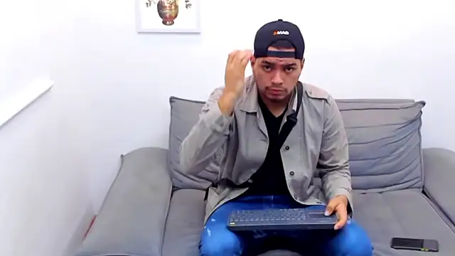 EnriquevillaF online show from 01.13.25