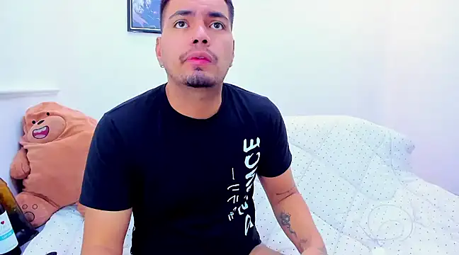 EnriquevillaF online show from 02.23.25