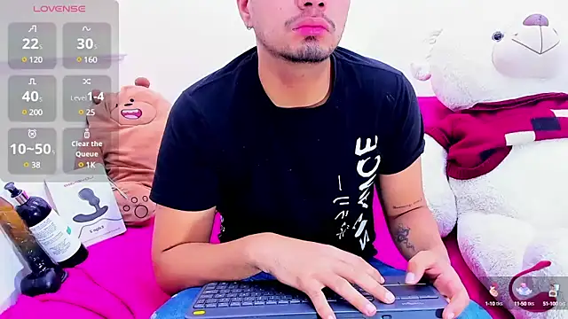 EnriquevillaF online show from 03.17.25