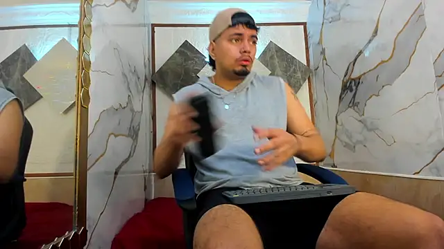 EnriquevillaF online show from 10.08.25