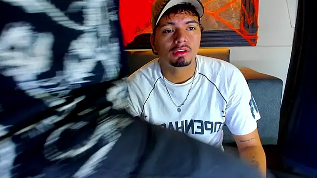 EnriquevillaF online show from 10.29.25