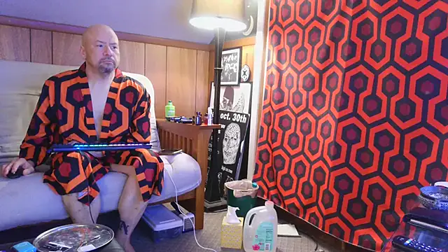 Snapshot of fractal74 chatting on 01.26.25 fractal74 online show from 01.26.25