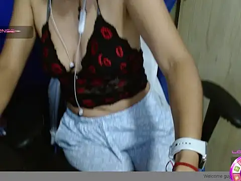 Danielagomez33 online show from 03.15.26