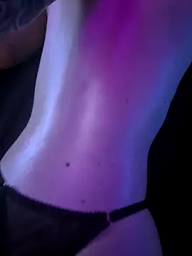 IceFoxy online show from 10.26.25