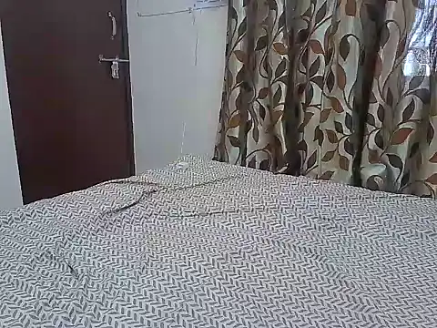 karishma kappur online show from 01.29.25