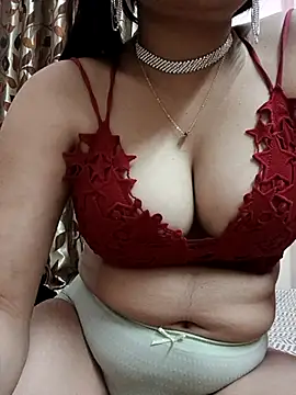 karishma kappur online show from 02.17.25