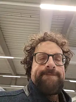 littlehairyman online show from 01.18.25