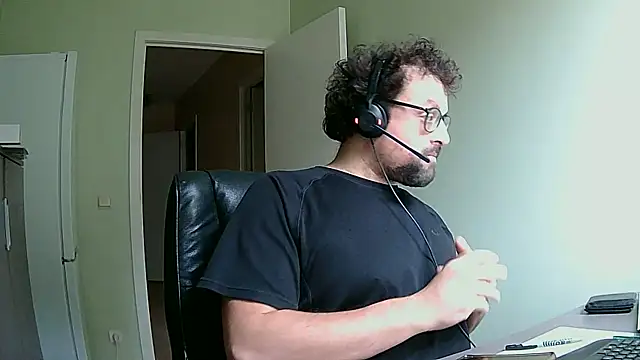 littlehairyman online show from 10.03.25