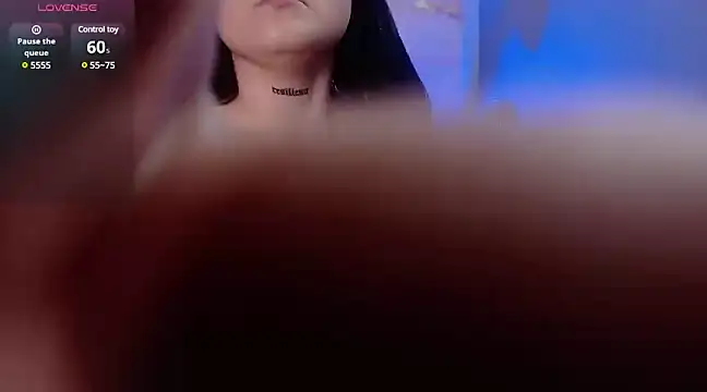 Snapshot of LinaHot69_ chatting on 01.10.25 LinaHot69 online show from 01.10.25