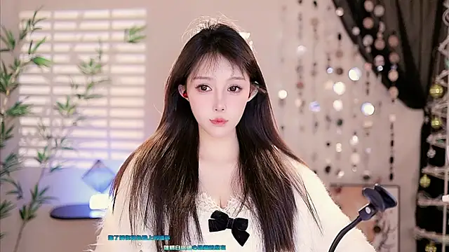 Snapshot of Summer-Momo chatting on 03.17.25 Summer-Momo online show from 03.17.25