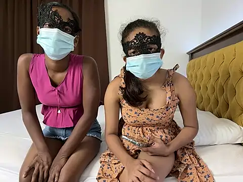 Snapshot of Tatoo_girl chatting on 03.16.25 Tatoo girl online show from 03.16.25