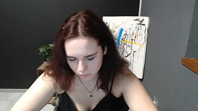 mini girly online show from 02.01.25