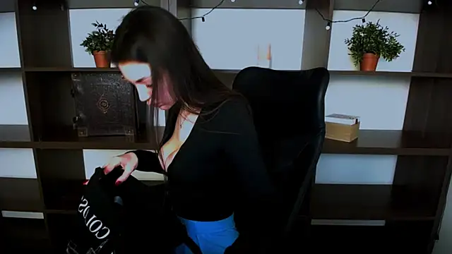 Lexi Jous online show from 02.27.25