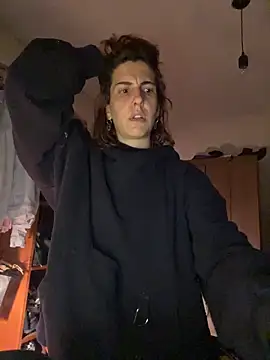 Snapshot of Zou77777 chatting on 10.31.25 Zou77777 online show from 10.31.25