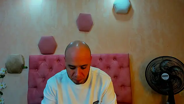 jacob lewitt online show from 03.03.25
