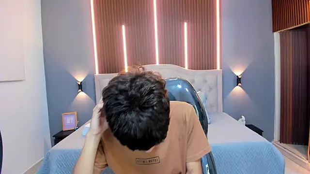 Tommy18   online show from 09.20.25