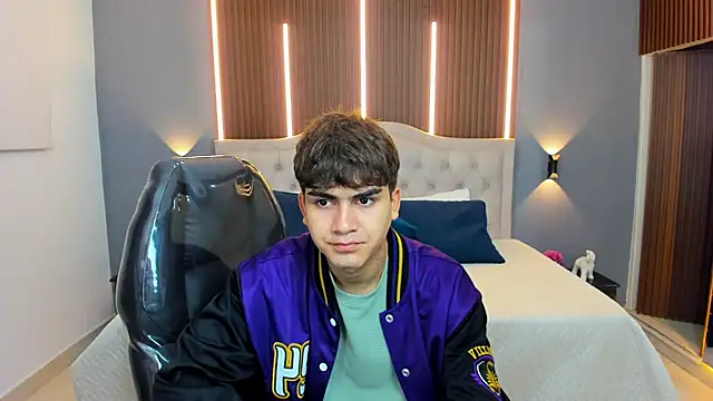 Tommy18   online show from 11.18.25