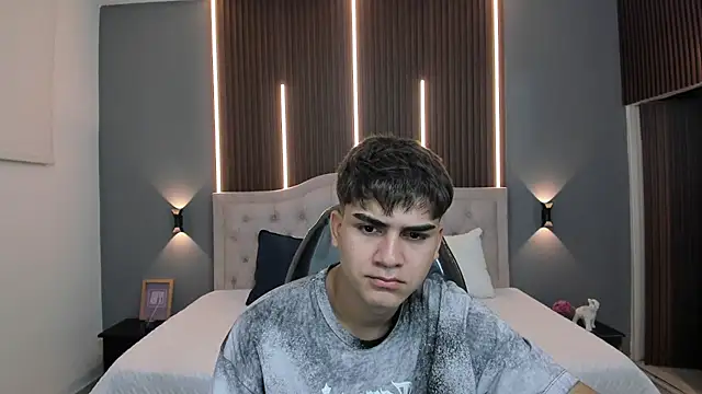 Tommy18   online show from 12.19.25