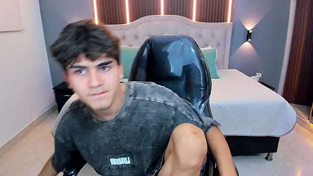 Tommy18   online show from 03.21.26