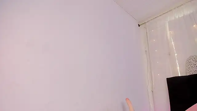 Bonny and carrot online show from 10.04.25