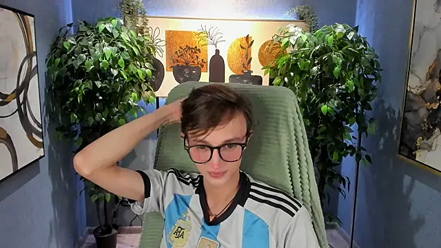 John Weasley online show from 09.11.25