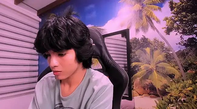 AllanYong18 online show from 01.20.25