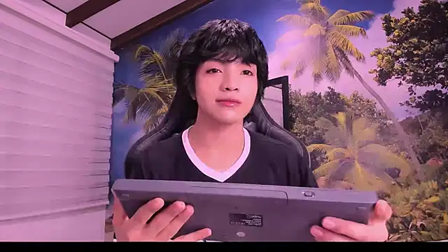 AllanYong18 online show from 02.10.25