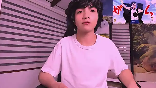 AllanYong18 online show from 02.25.25