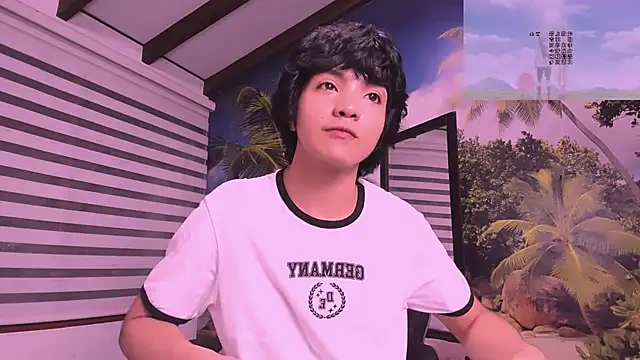 AllanYong18 online show from 02.27.25