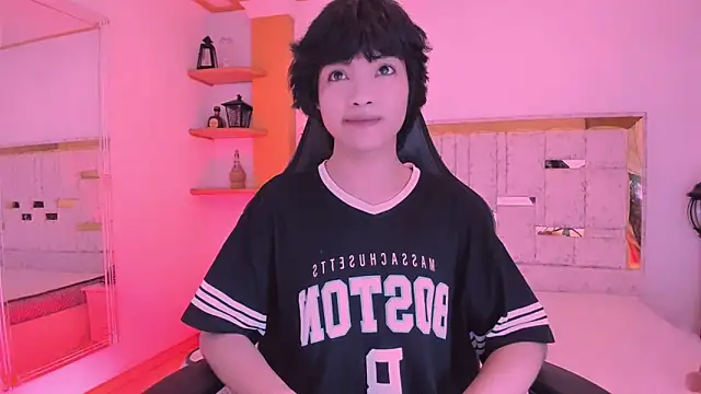 AllanYong18 online show from 03.07.25