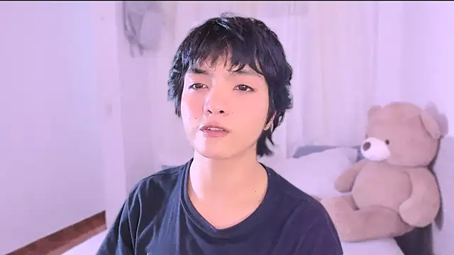 AllanYong18 online show from 09.10.25