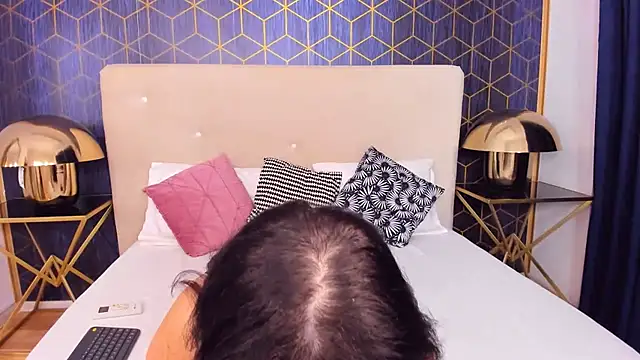 SarahGrays online show from 01.26.25