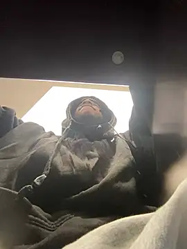 Snapshot of MrDaddyBbSnake chatting on 01.17.25 MrDaddyBbSnake online show from 01.17.25