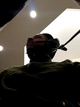 Snapshot of MrDaddyBbSnake chatting on 02.27.25 MrDaddyBbSnake online show from 02.27.25