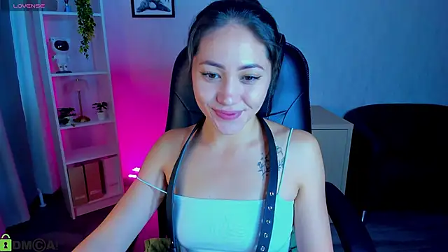 Bellalovesss online show from 09.10.25