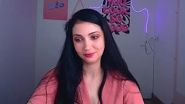 Snapshot of Amalia_amor chatting on 06.17.26 Amalia amor online show from 06.17.26