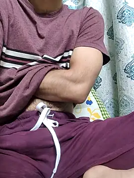 TOPMOON001 online show from 10.06.25