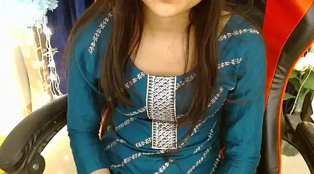 Snapshot of Yours_Pri chatting on 03.09.25 Yours Pri online show from 03.09.25