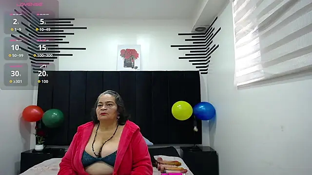 VickyBoobss online show from 10.12.25