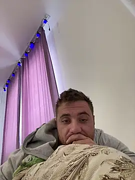 Snapshot of viamen chatting on 01.10.25 viamen online show from 01.10.25