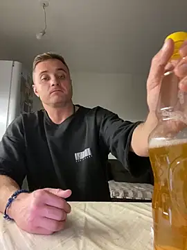 Snapshot of viamen chatting on 10.11.25 viamen online show from 10.11.25