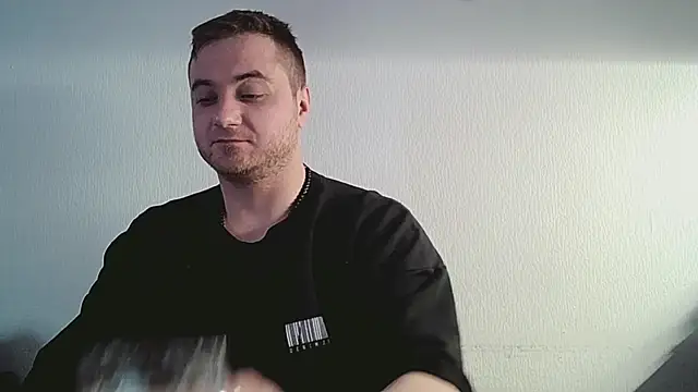 Snapshot of viamen chatting on 02.16.26 viamen online show from 02.16.26