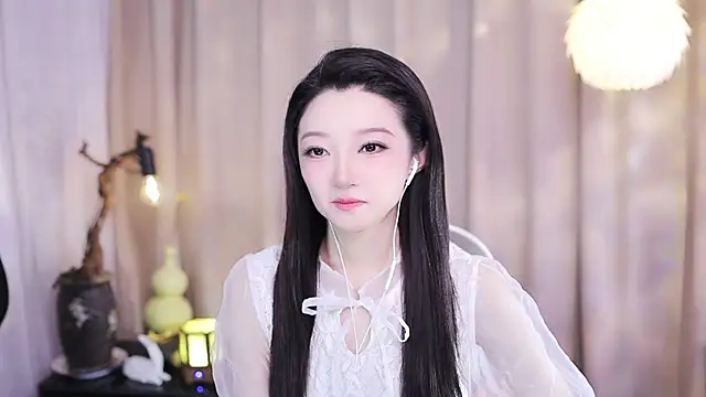 Zoe-99 online show from 12.18.25