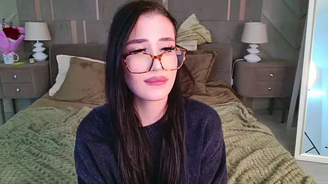 EmmaLawrens online show from 03.08.25