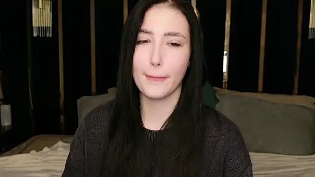 EmmaLawrens online show from 09.27.25